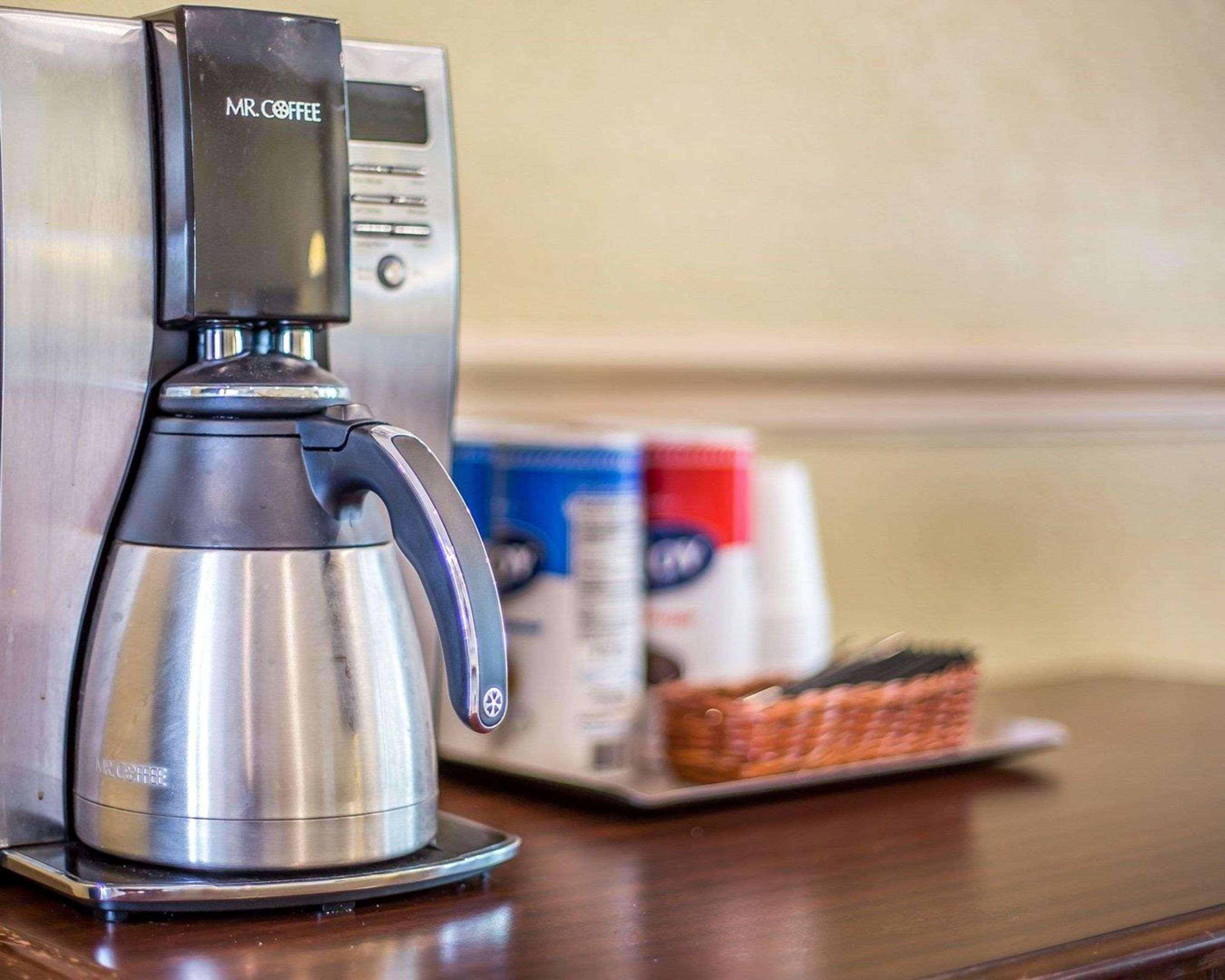 Econo Lodge Birmingham Hoover Bagian luar foto