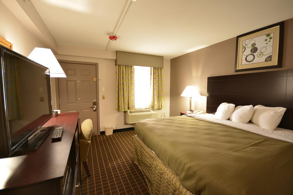 Econo Lodge Birmingham Hoover Bagian luar foto