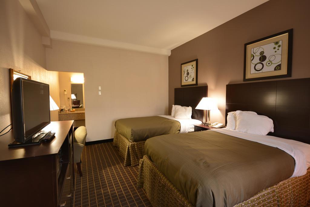Econo Lodge Birmingham Hoover Bagian luar foto