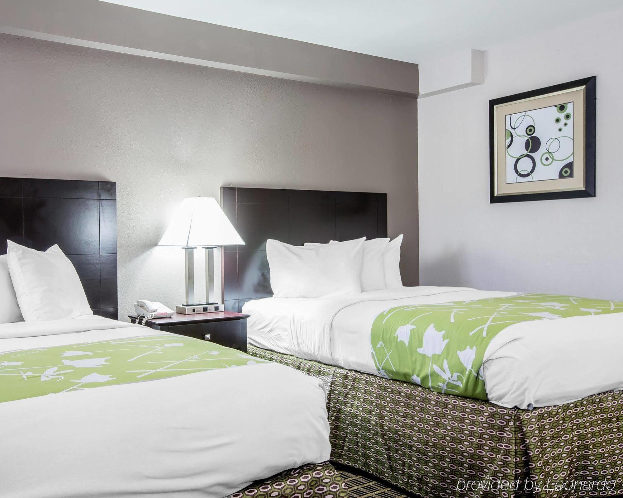 Econo Lodge Birmingham Hoover Bagian luar foto